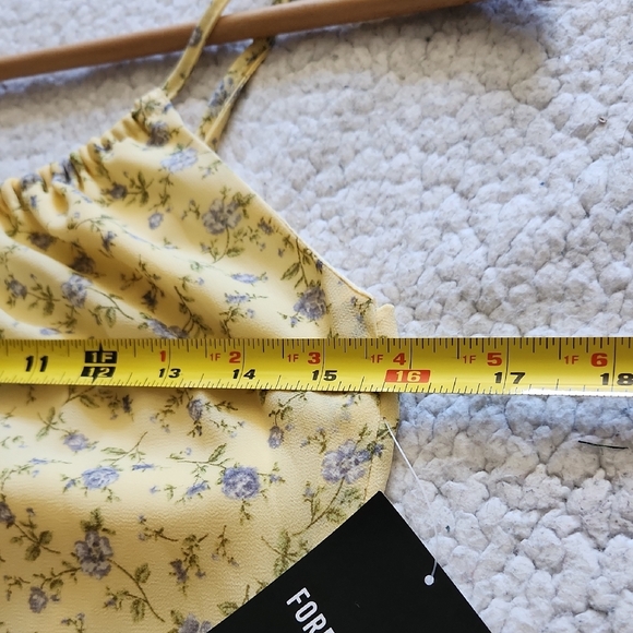Forever 21 Yellow Ditsy Floral Mini Dress side ruching ruffle hem cami Sz S NWT - Picture 11 of 15